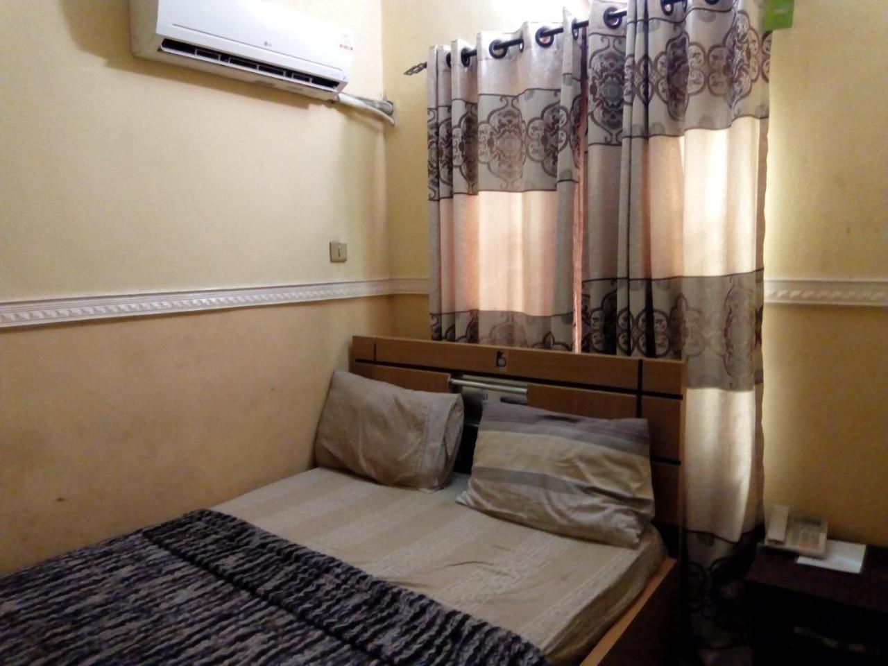 Gen-Preston Hotel And Suites Papalanto Ngoại thất bức ảnh