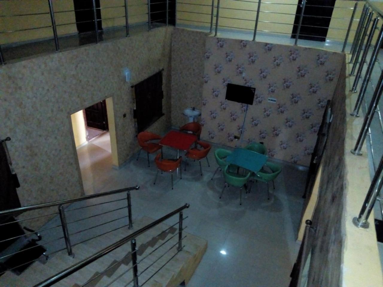 Gen-Preston Hotel And Suites Papalanto Ngoại thất bức ảnh